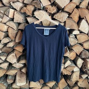 Jungmaven Paige v-neck tshirt!